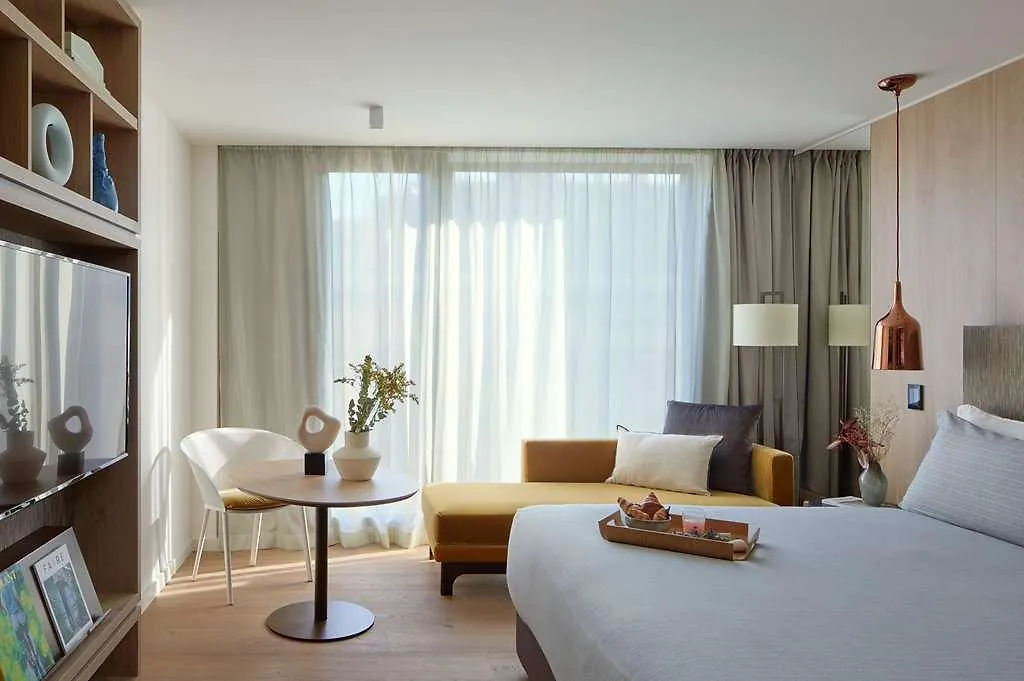 Me Barcelona Hotel