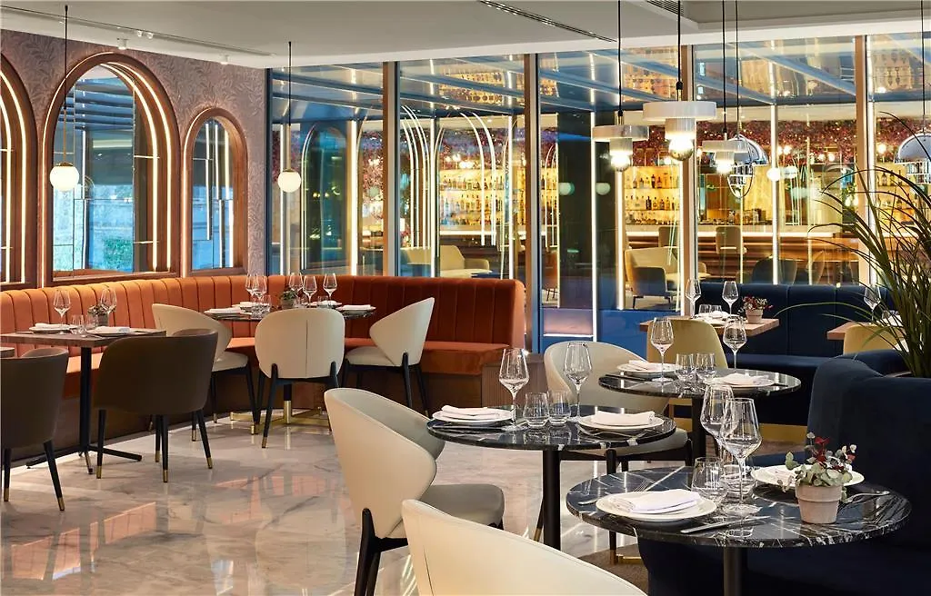 Hotel Me Barcellona 5*,